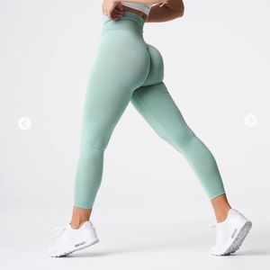 NVGTN Leggings